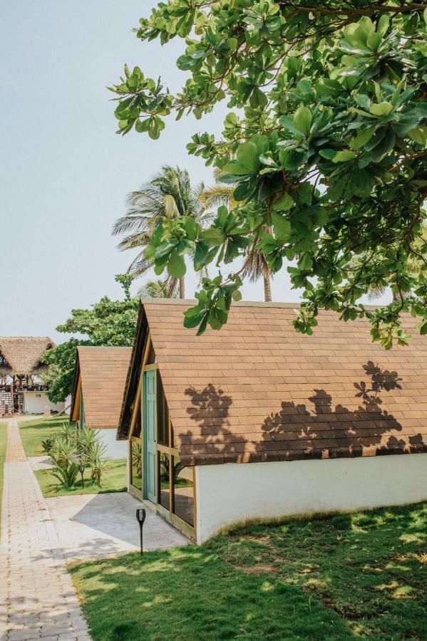 Los Olivos La Playa Hotel Y Restaurante 에스쿠인틀라 외부 사진